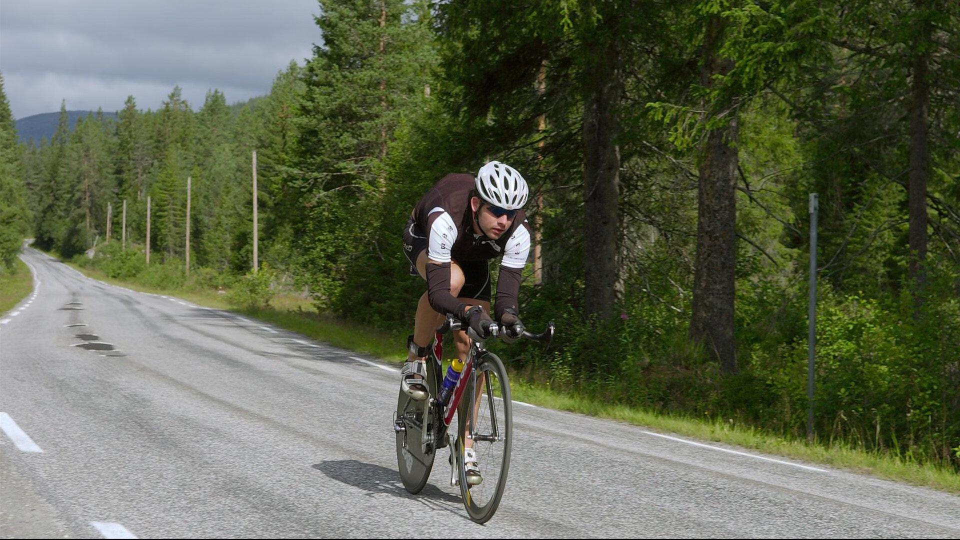 游泳名将李明豪打破尘封十年世界纪录,亚洲泳坛再创辉煌