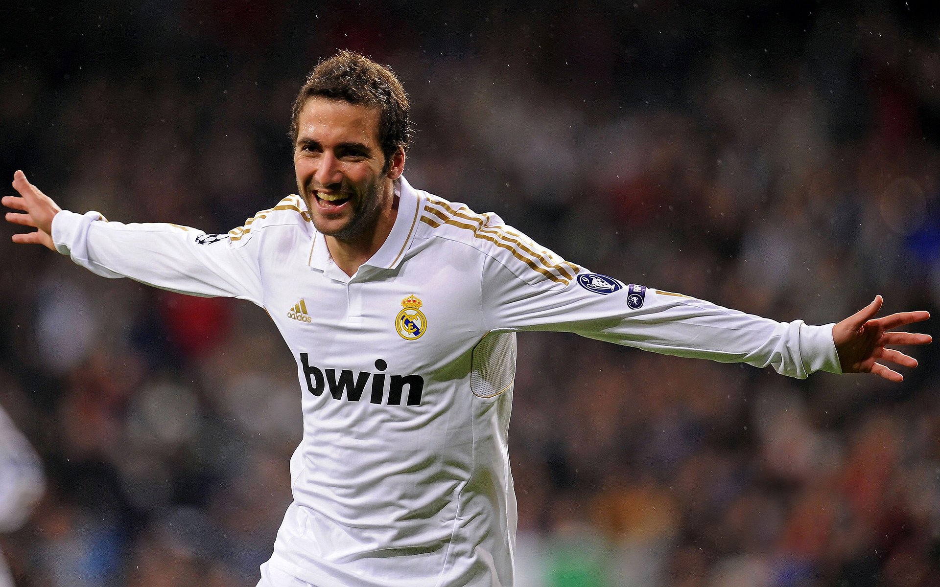 阿尔卡拉斯横扫对手晋级美网八强 新生代天王展现统治力